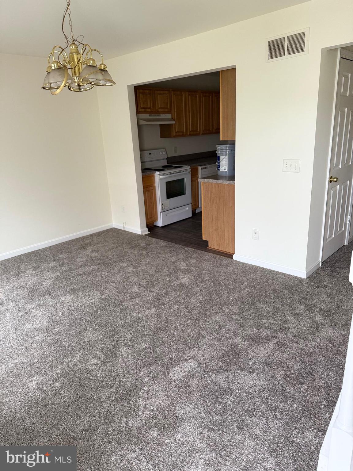 161 Holmes Street Dover, DE 19901 - Photo 2 of 12