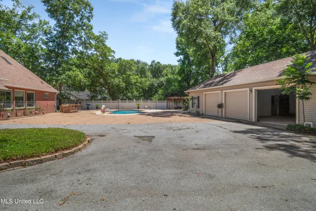 $650,000 | 12721 John Ross Road, Gulfport, MS 39503