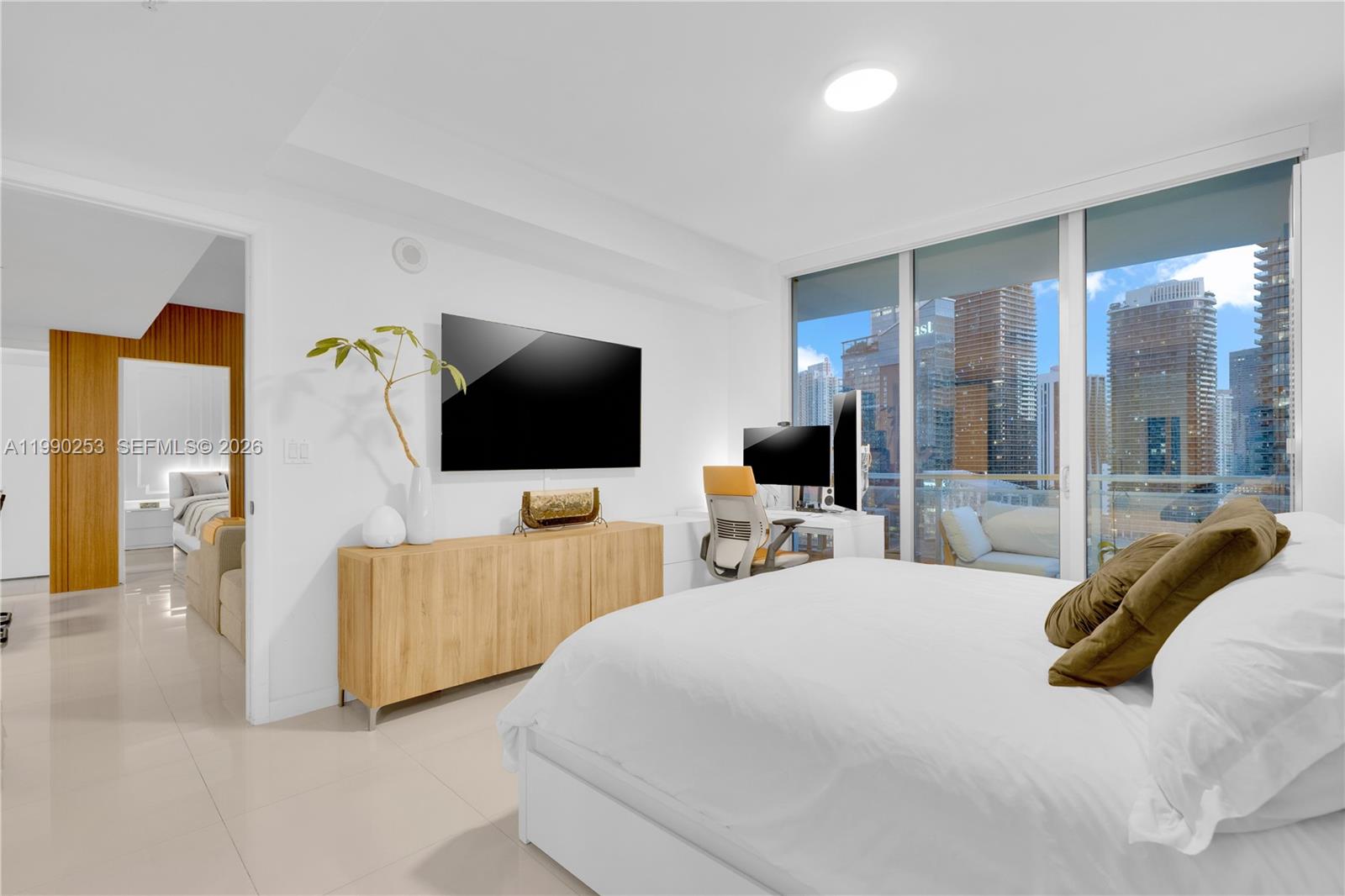 92 Southwest 3rd Street, Unit 2802 Miami, FL 33130 - Photo 21 of 44