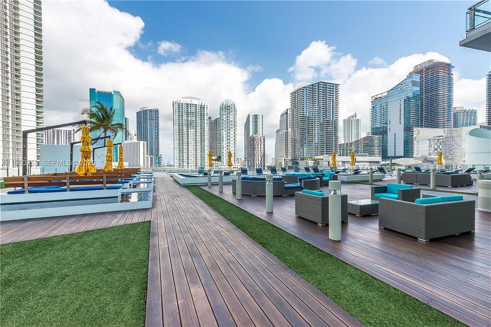 92 Southwest 3rd Street, Unit 2802 Miami, FL 33130 - Photo 27 of 44