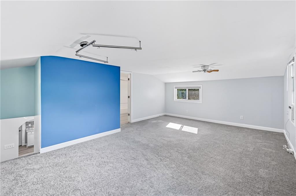 1039 North Keel Ridge Road Hermitage, PA 16148 - Photo 33 of 47 a view of empty room