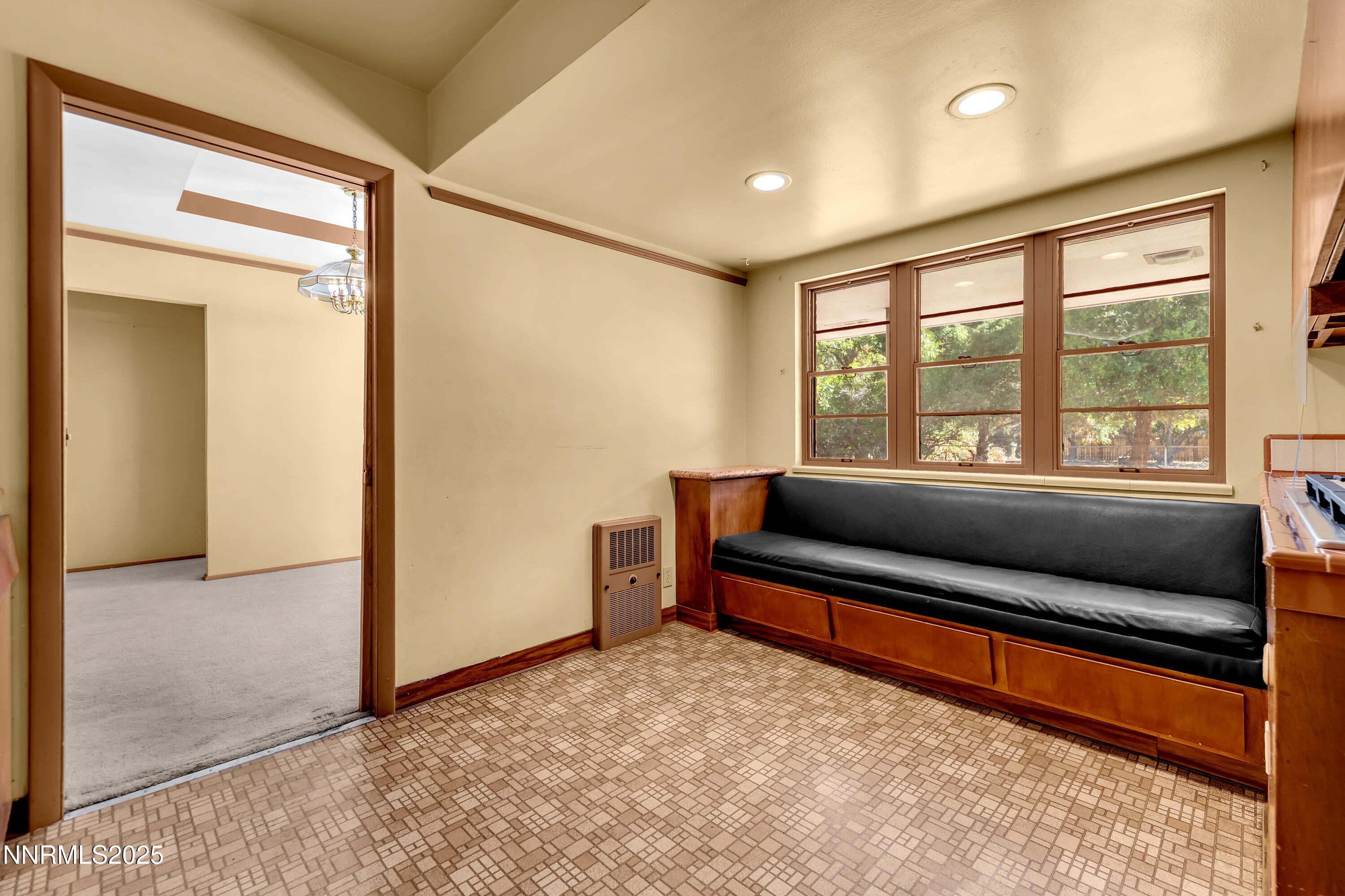 870 Lyman Avenue Reno, NV 89509 - Photo 8 of 46 Lyman870-014