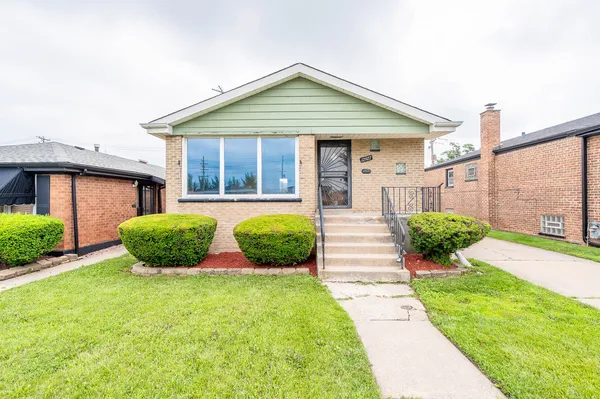 $239,900 | 12927 South Saginaw Avenue, Chicago, IL 60633