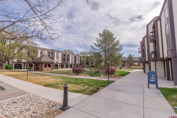 $279,000 | 961 Lakeside Drive, Unit 303 BUILDING A, Grand Junction, CO 81506