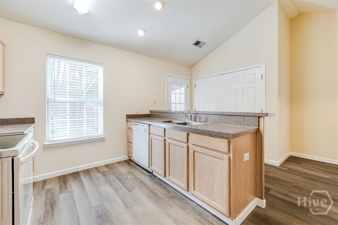 219 Tyler Street Rincon, GA 31326 - Photo 10 of 29