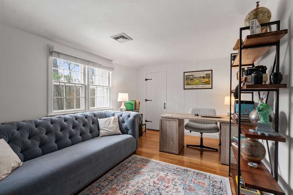 5 Whitney Street Sherborn, MA 01770 - Photo 23 of 41