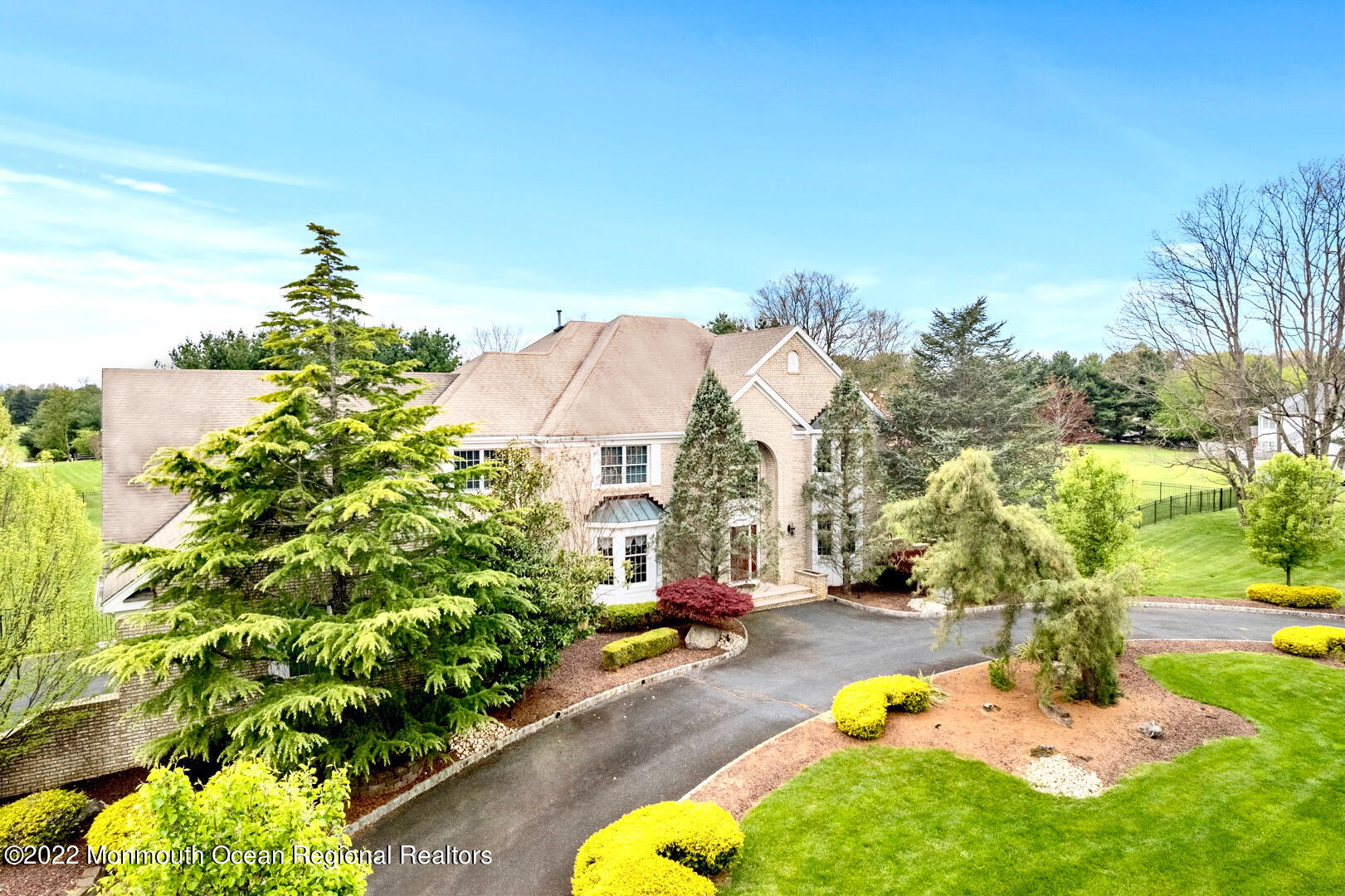 40 Moore Road Marlboro, NJ 07746 - Photo 11 of 67 Front House 2