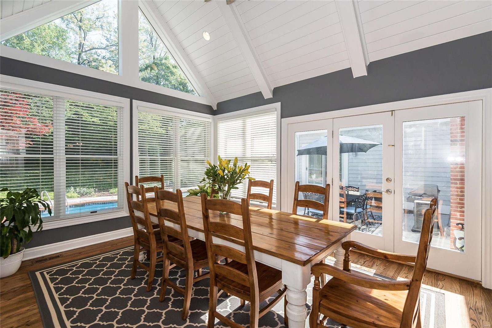 2056 Hunters Field Road St. Louis, MO 63122 - Photo 12 of 40 Gallery Image 12