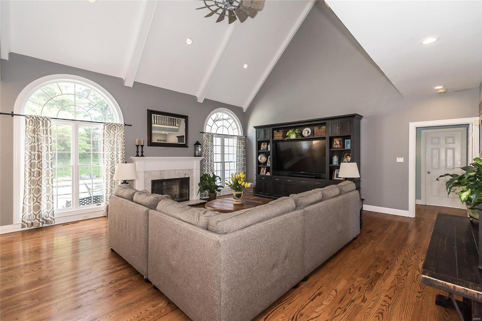2056 Hunters Field Road St. Louis, MO 63122 - Photo 14 of 40 Gallery Image 14