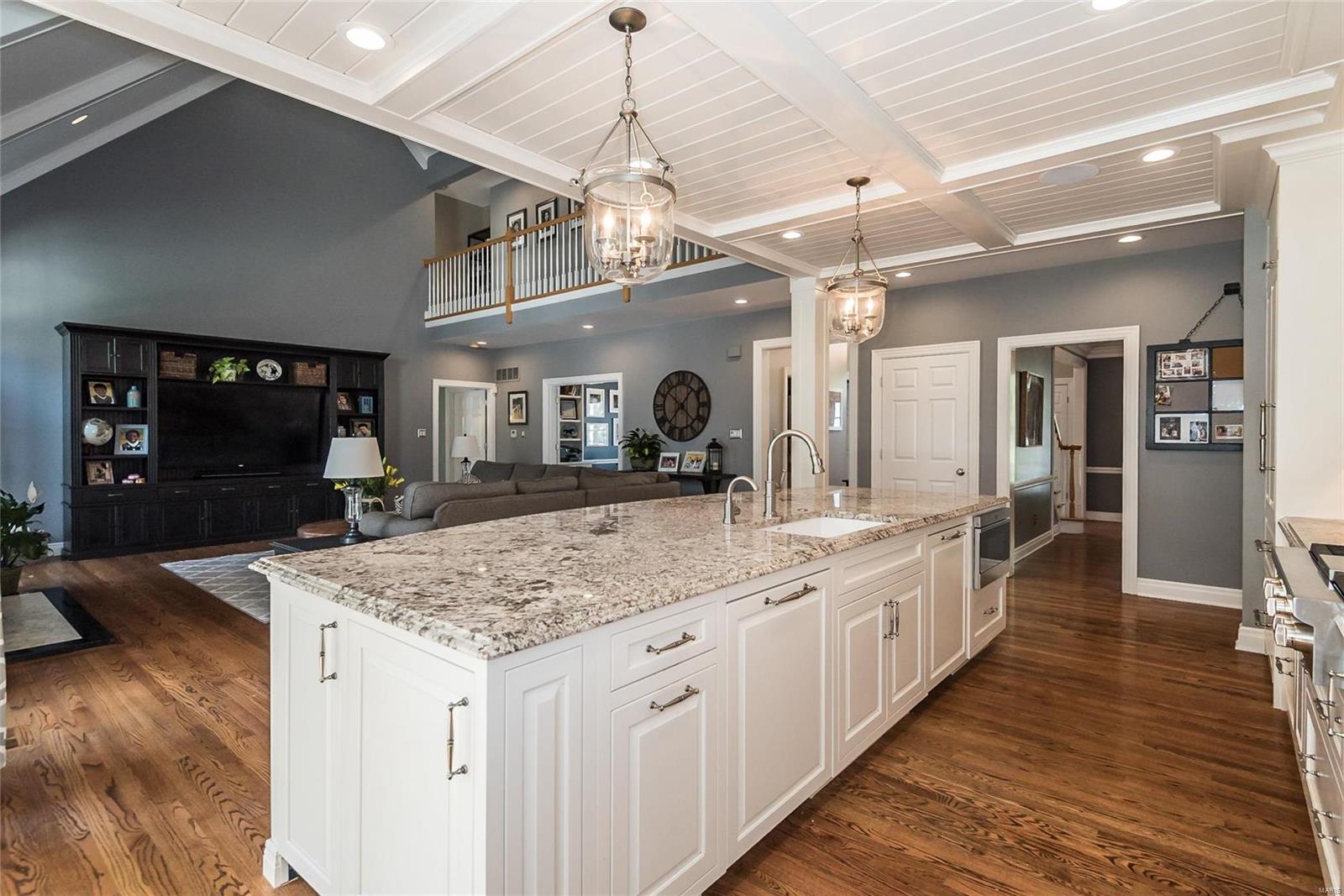 2056 Hunters Field Road St. Louis, MO 63122 - Photo 8 of 40 Gallery Image 8
