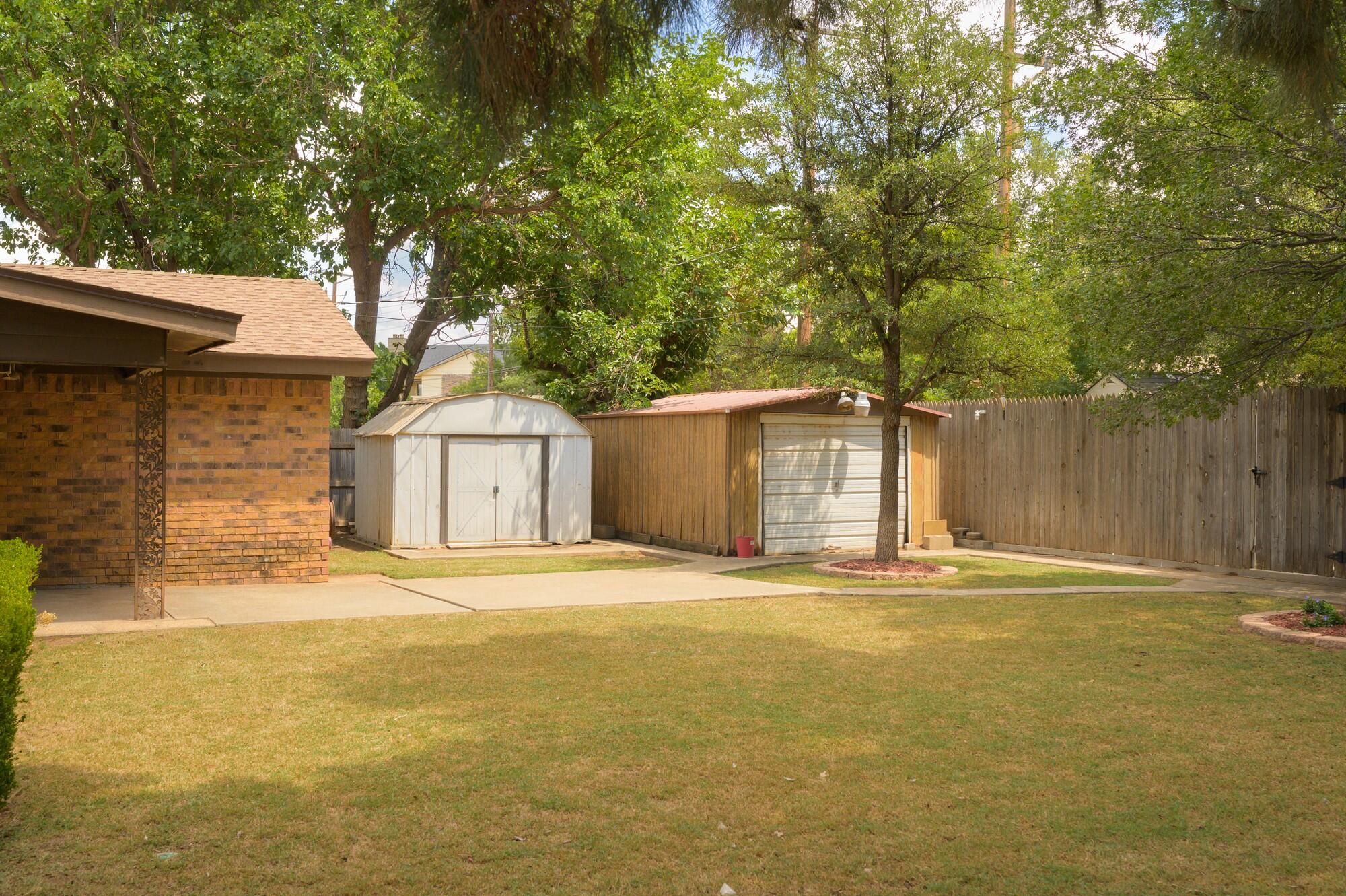 5405 73rd Street Lubbock, TX 79424 - Photo 6 of 27 C7661B2A-CCEA-4031-BF58-16C6E69A5AD6