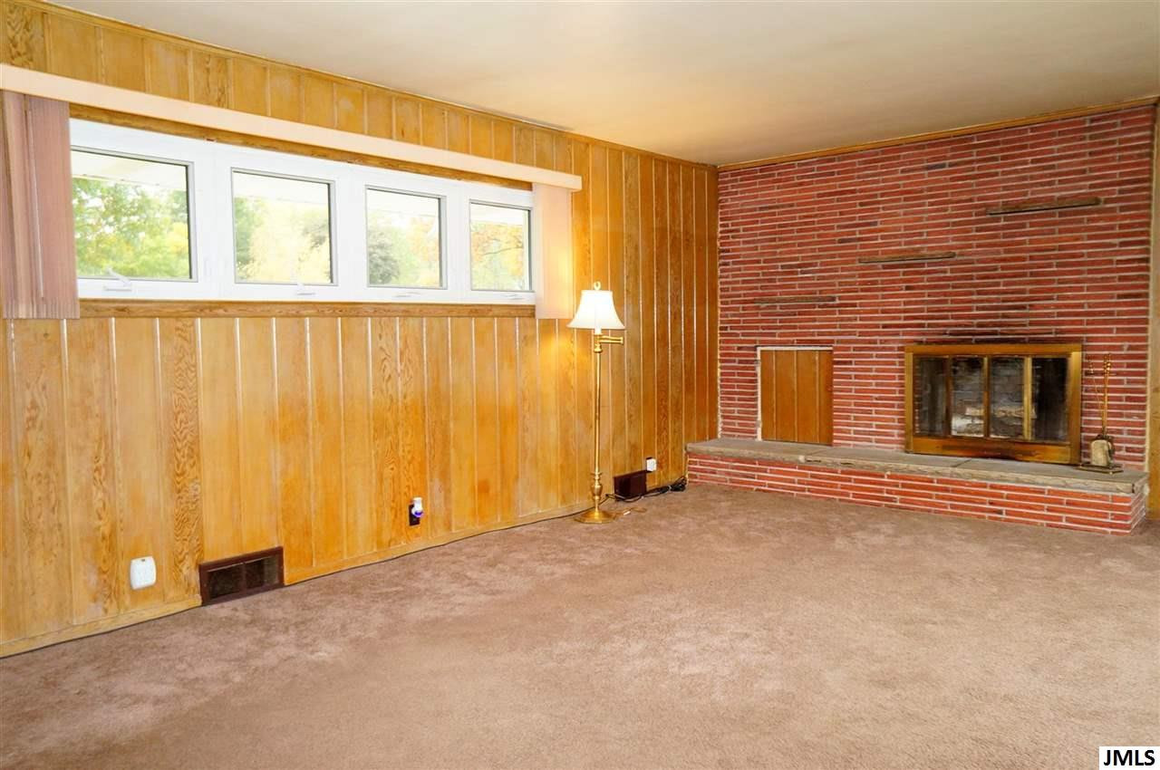 1846 Badgley Road Jackson, MI 49203 - Photo 3 of 35 Photo 3