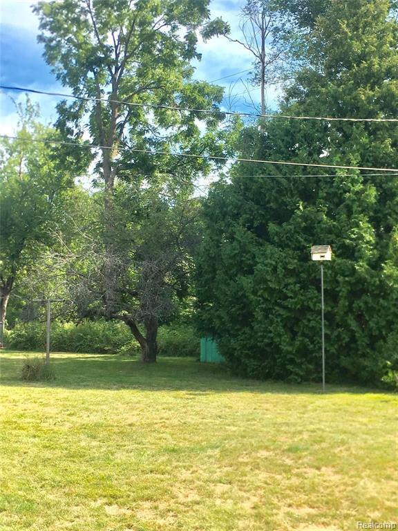 3699 Dearborn Avenue Rochester Hills, MI 48309 - Photo 5 of 25