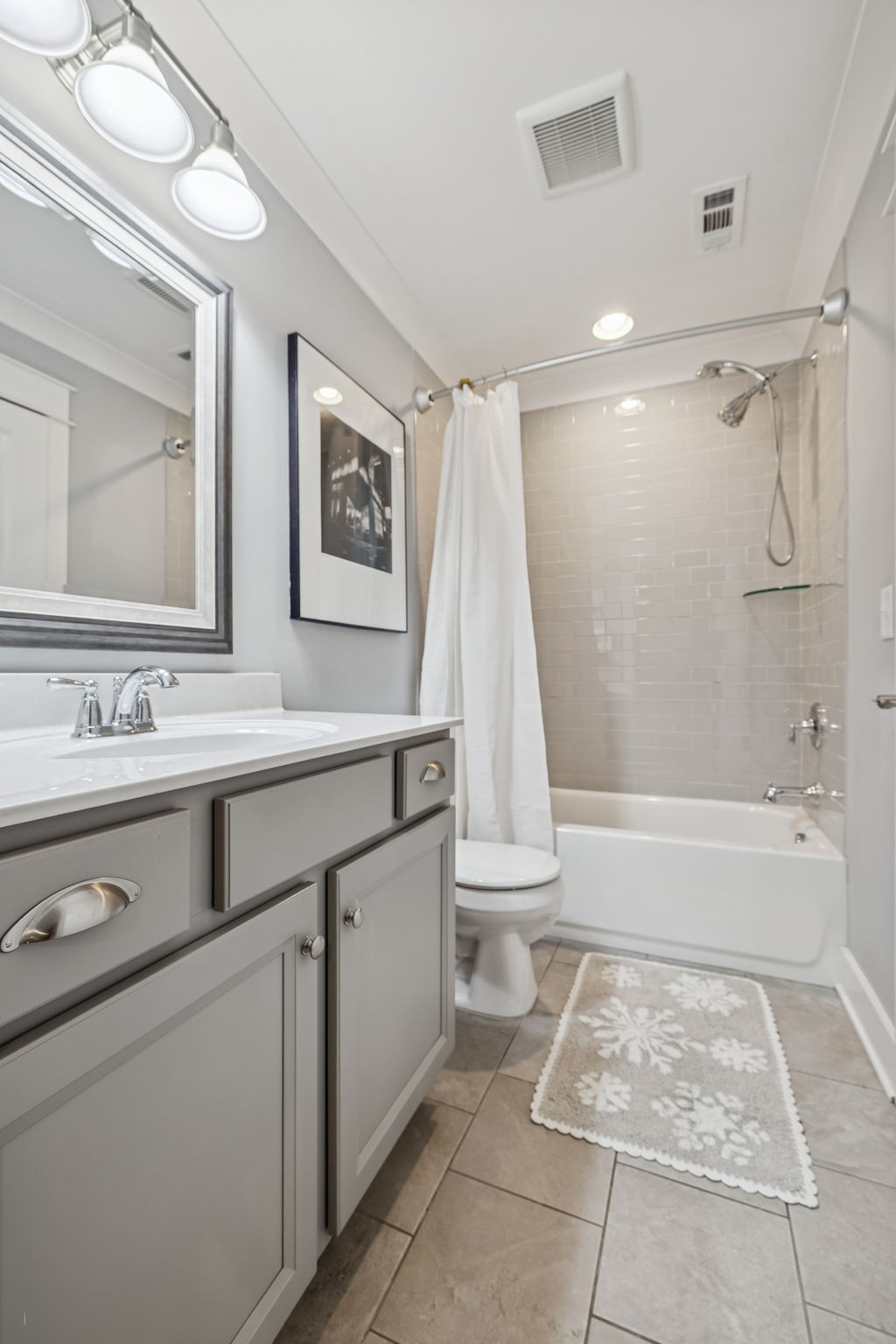 238 Caroline Way Mount Juliet, TN 37122 - Photo 32 of 51 a bathroom with a sink a toilet and a bathtub
