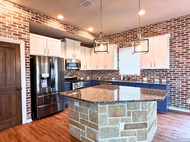 $2,500 | 25002 Elwell, San Antonio, TX 78255