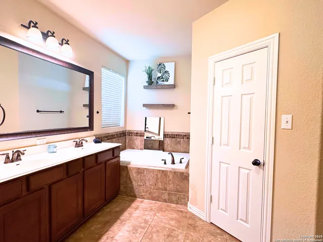 $2,500 | 25002 Elwell, San Antonio, TX 78255