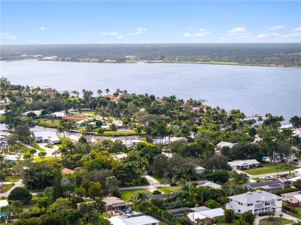 900 Northwest 11th Terrace Stuart, FL 34994 - Photo 35 of 35 a view of a city