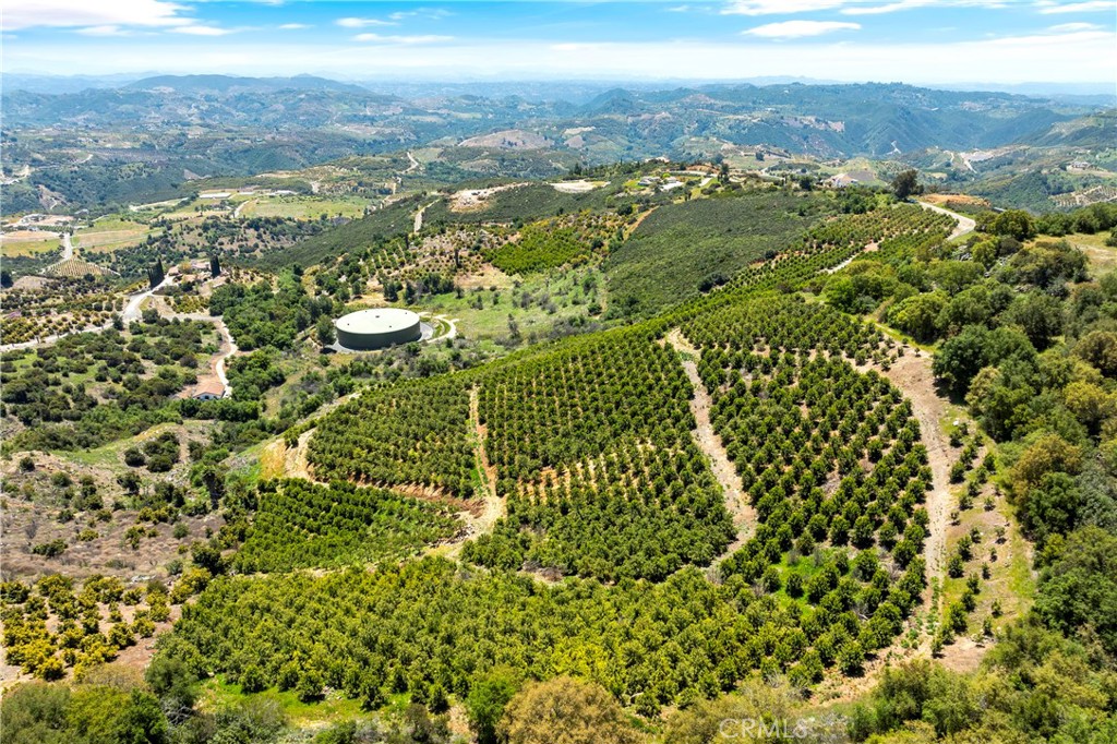 27 Vía Escalon Temecula, CA 92590 - Photo 4 of 17 a view of a city with mountain view