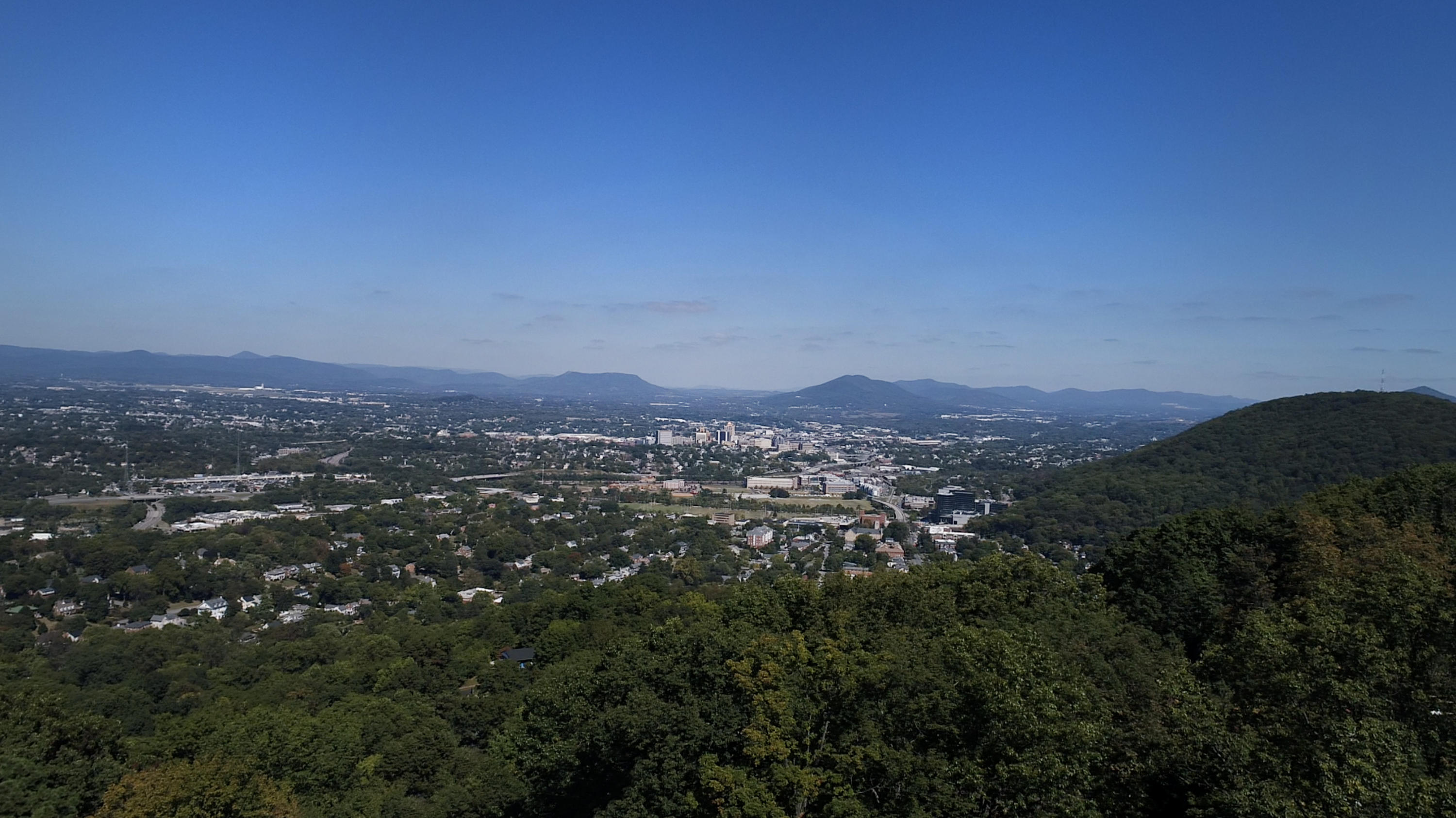 3434 West Ridge Circle Southwest Roanoke, VA 24014 - Photo 2 of 37 a view of city and mountain