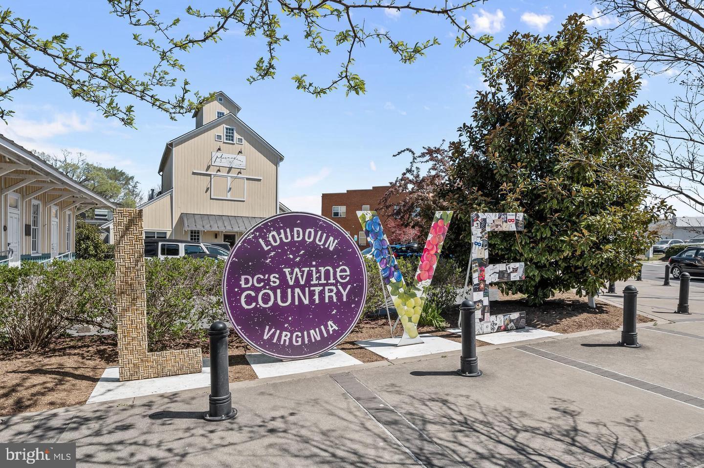 211 Miles Hawk Terrace Purcellville, VA 20132 - Photo 3 of 8 Welcome to Loudoun's Wine Country!