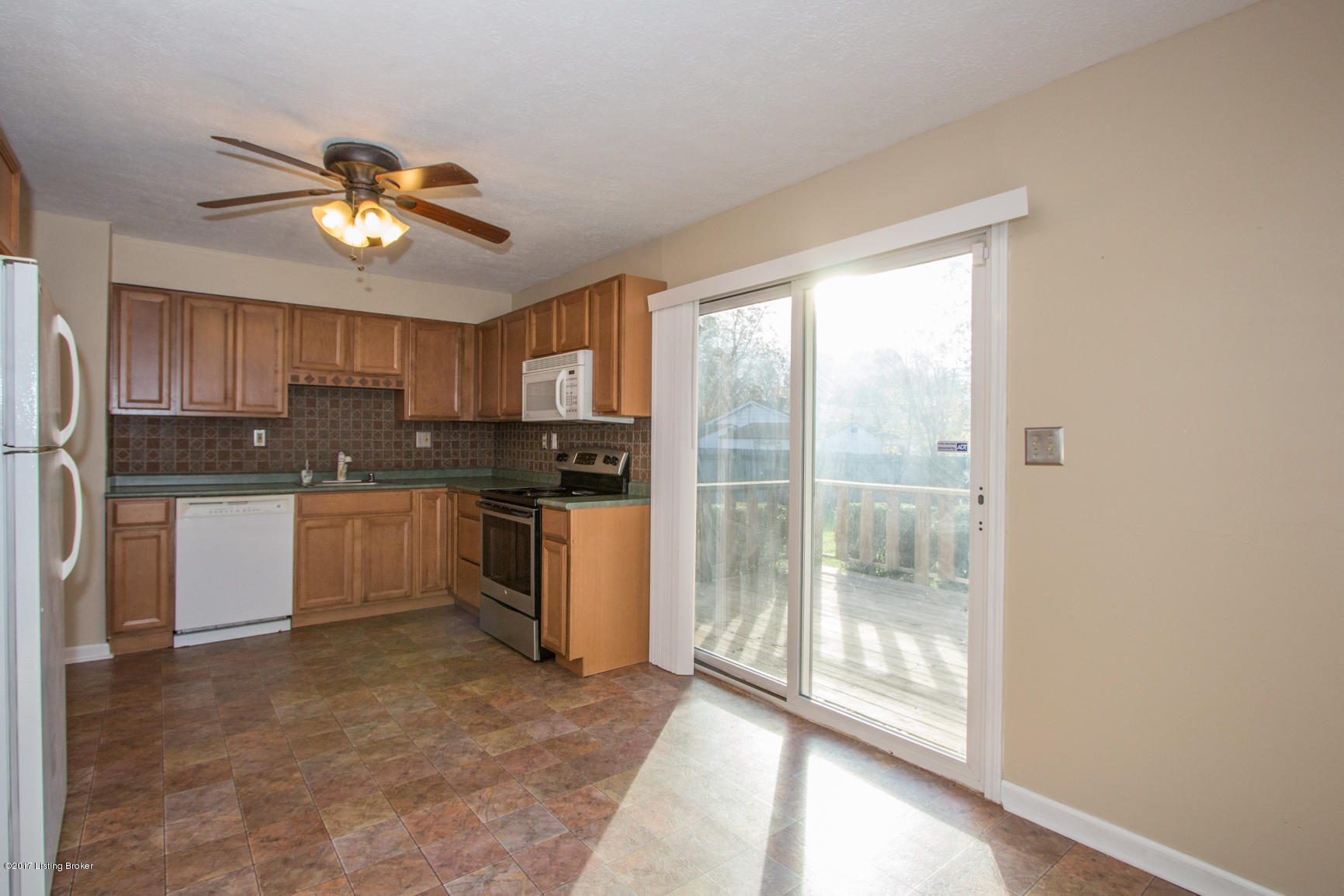 9106 New Maple Road Louisville, KY 40229 - Photo 13 of 48 JThomas Photography-9106 Maple-42