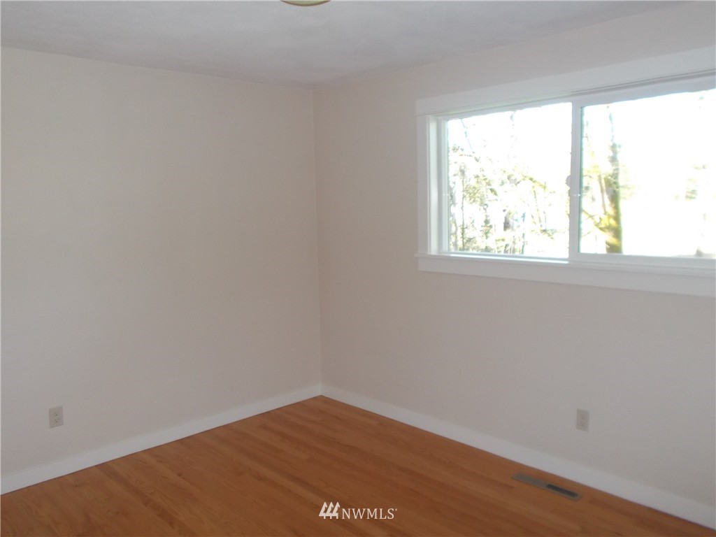 2188 Mitchell Road Southeast Port Orchard, WA 98366 - Photo 16 of 25 Gallery Image 16