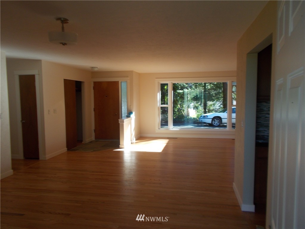 2188 Mitchell Road Southeast Port Orchard, WA 98366 - Photo 9 of 25 Gallery Image 9