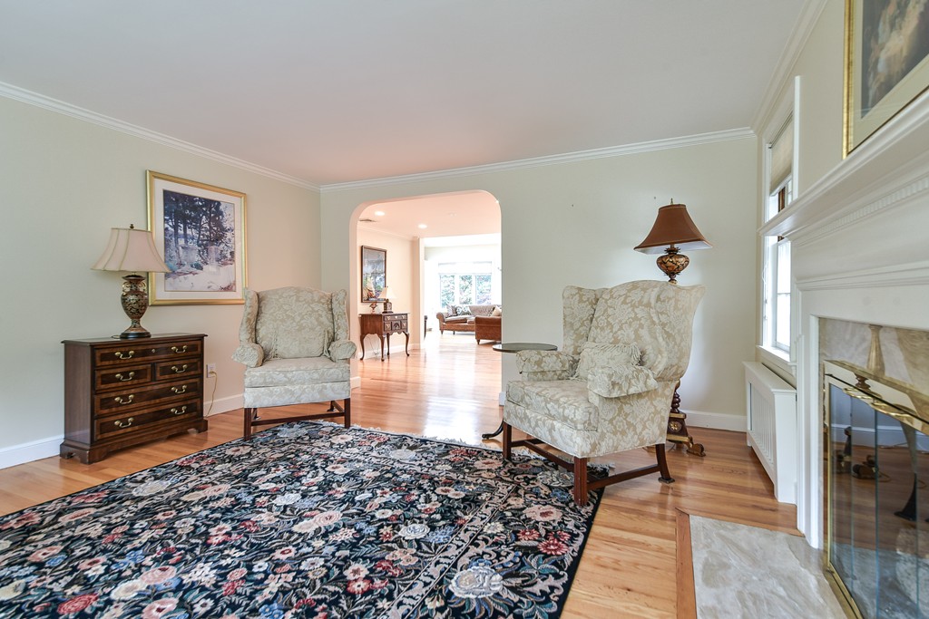 3 Woodfield Road Wellesley, MA 02482 - Photo 4 of 23 a living room with furniture and a rug