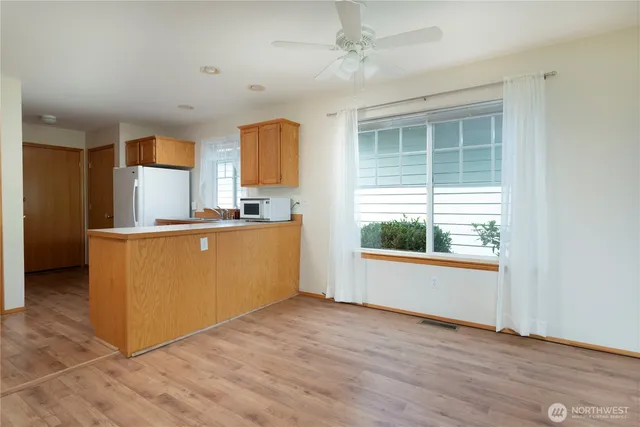 $369,000 | 161 West Whidbey Avenue, Unit 4, Oak Harbor, WA 98277