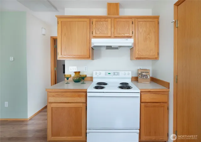 $369,000 | 161 West Whidbey Avenue, Unit 4, Oak Harbor, WA 98277