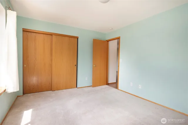 $369,000 | 161 West Whidbey Avenue, Unit 4, Oak Harbor, WA 98277