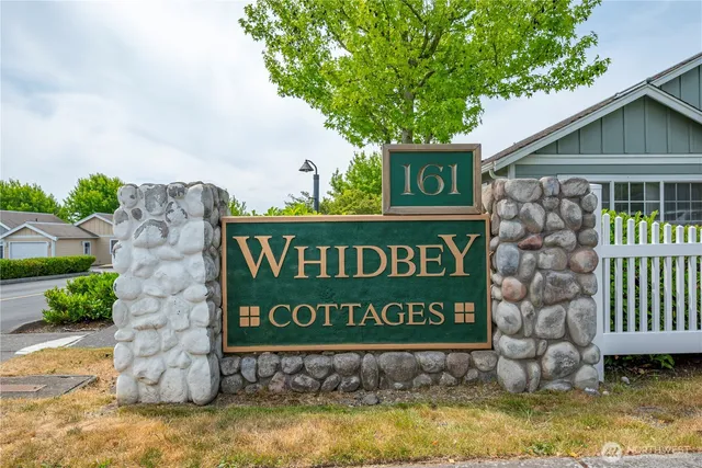 $369,000 | 161 West Whidbey Avenue, Unit 4, Oak Harbor, WA 98277