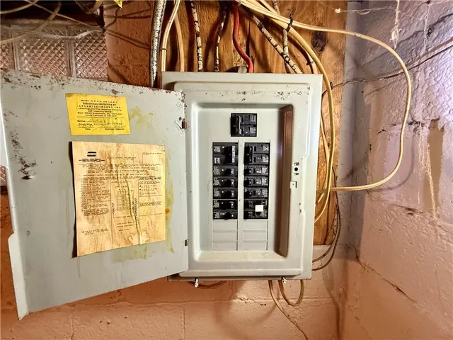 $74,900 | 1234 4th Avenue, Ford City, PA 16226