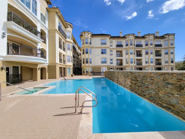 $1,700 | 7575 Kirby Drive, Unit 2420, Houston, TX 77030