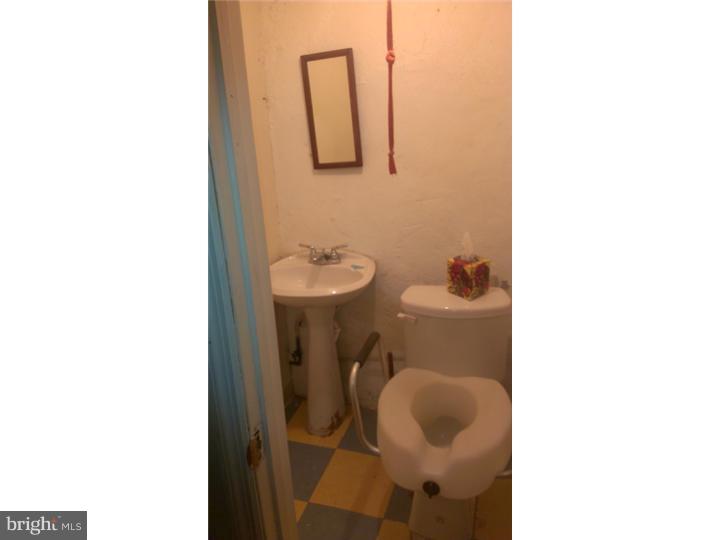 7624 Brockton Road Philadelphia, PA 19151 - Photo 6 of 14 Gallery Image 6