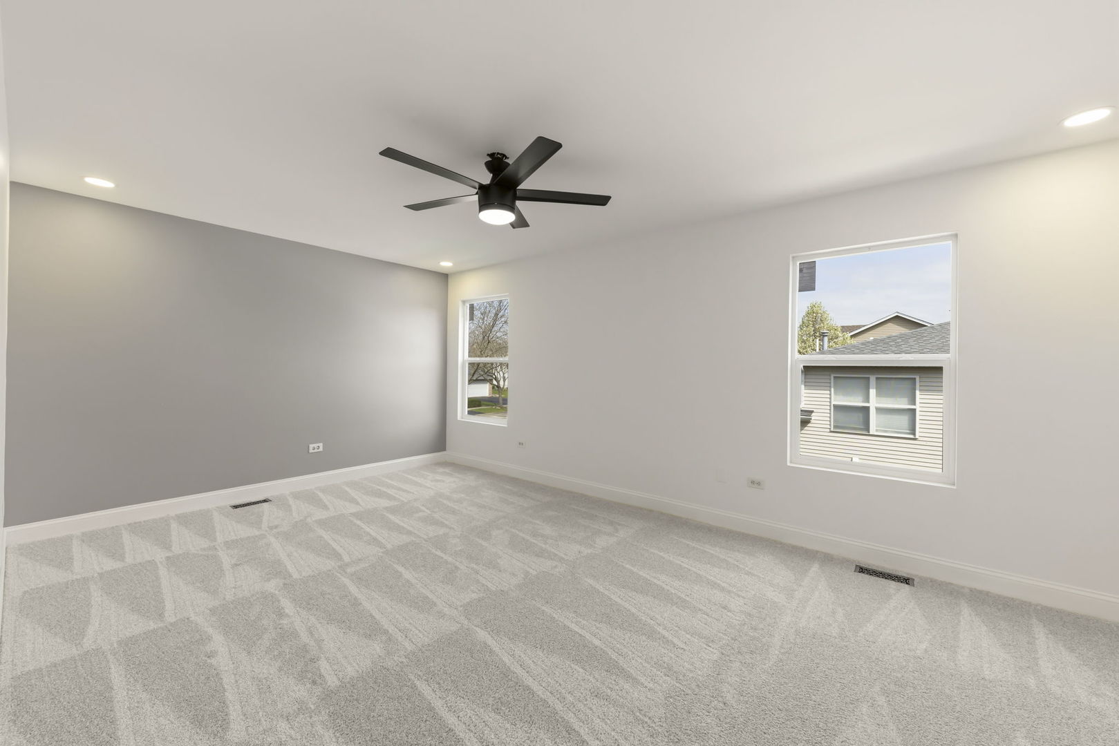138 Chestnut Lane Bolingbrook, IL 60490 - Photo 11 of 26 a view of an empty room with a window