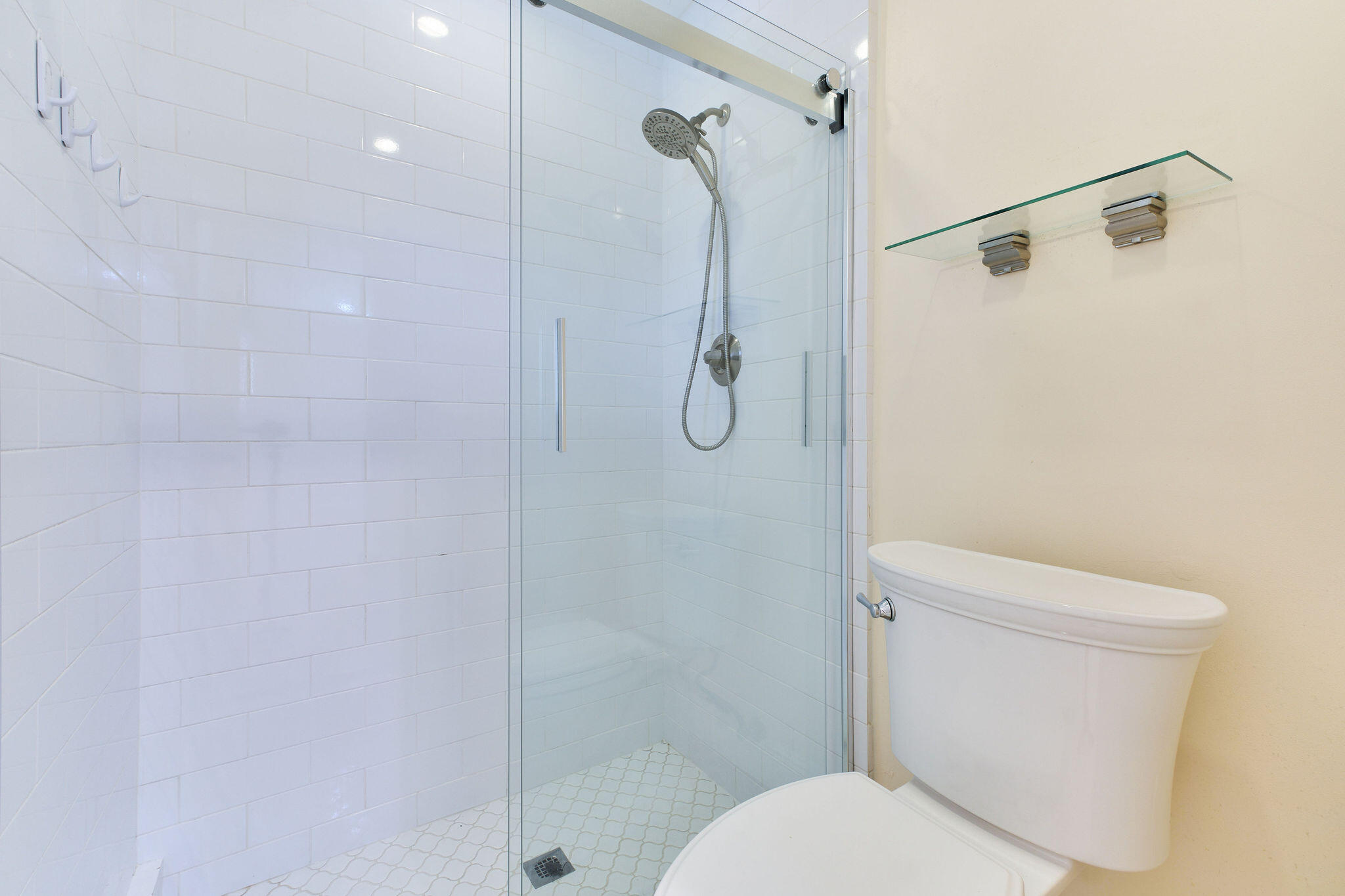 83175 Rue Paray Thermal, CA 92274 - Photo 38 of 44 a bathroom with a toilet and a shower