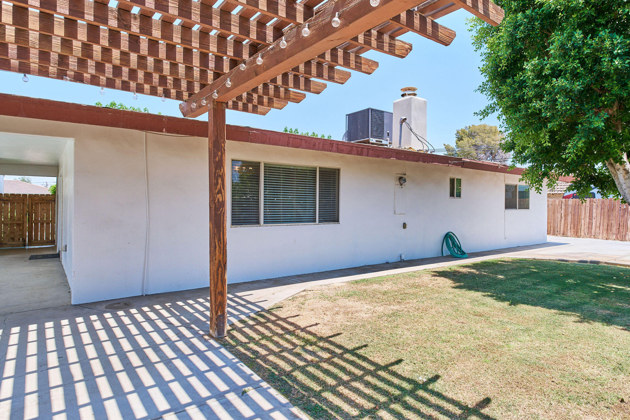 83175 Rue Paray Thermal, CA 92274 - Photo 4 of 44 a view of a backyard of a house