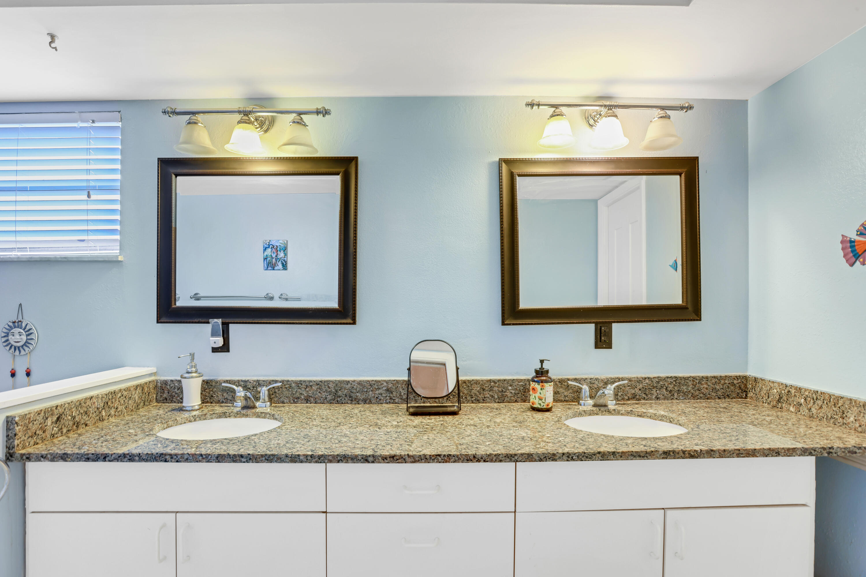 12647 160th Road North Jupiter, FL 33478 - Photo 54 of 85 1G0A0609