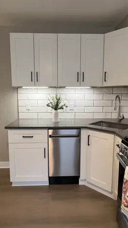 $2,100 | 4835 Hull Street, Unit 1E, Skokie, IL 60077