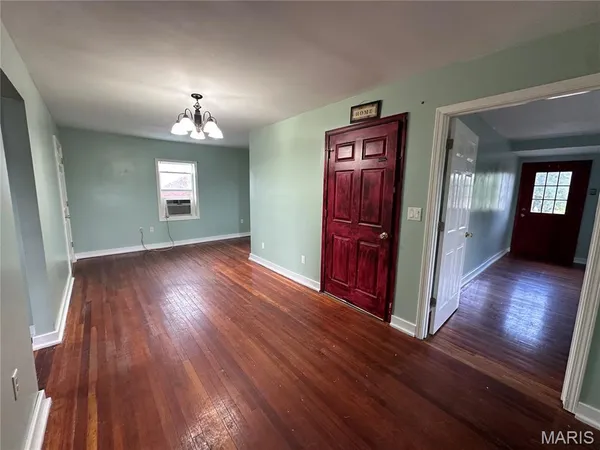 $237,000 | 203 North Kingshighway, Unit A & B, Sikeston, MO 63801