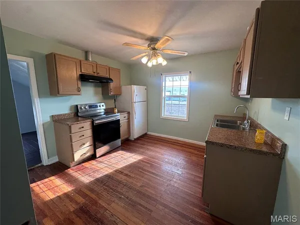$237,000 | 203 North Kingshighway, Unit A & B, Sikeston, MO 63801