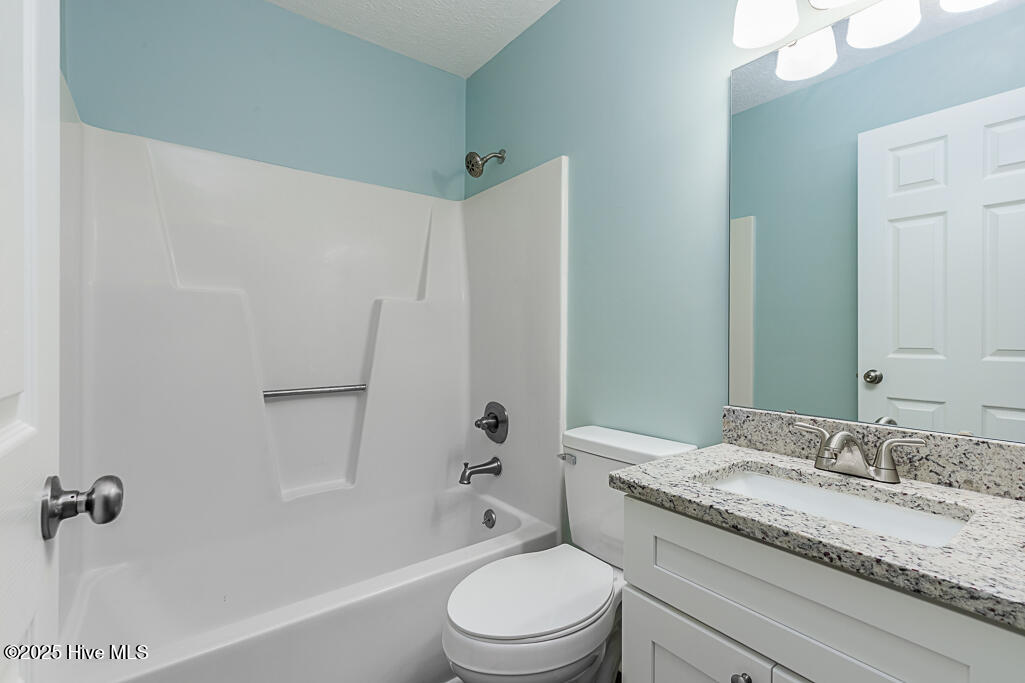 103 Quail Ridge Road Havelock, NC 28532 - Photo 19 of 24 Hall Bath