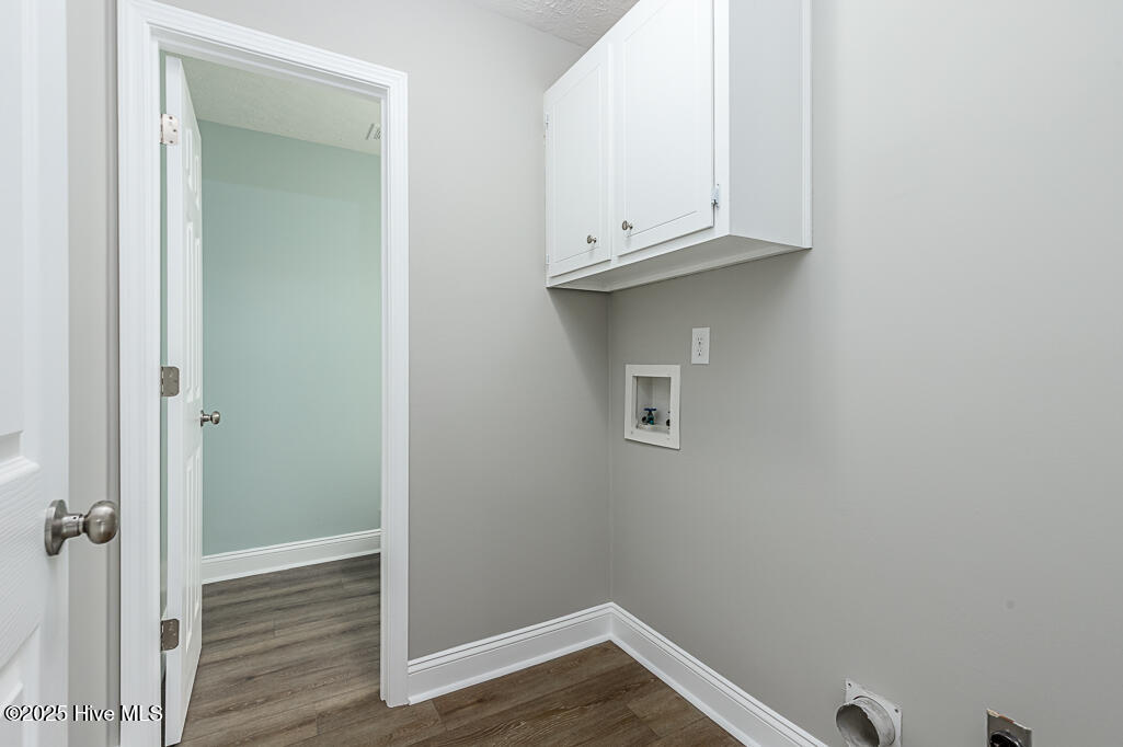 103 Quail Ridge Road Havelock, NC 28532 - Photo 9 of 24 Laundry Room