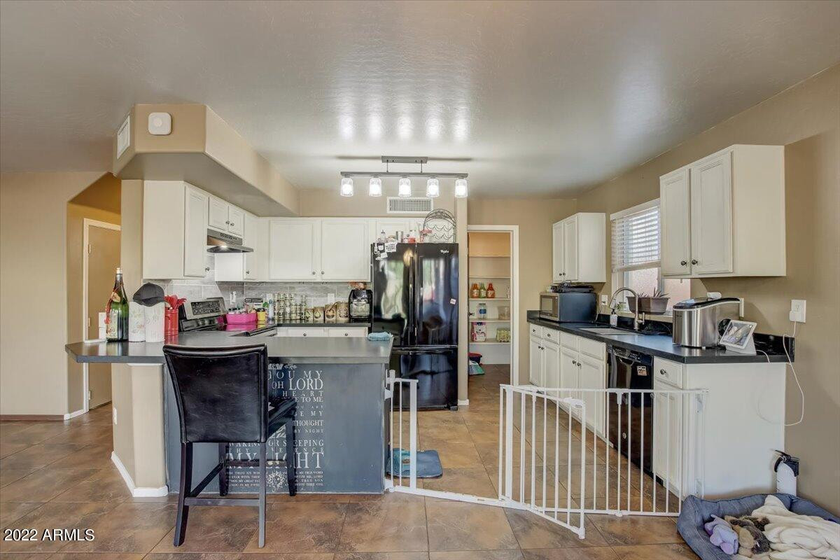 14878 West Bloomfield Road Surprise, AZ 85379 - Photo 9 of 23 Photo #9