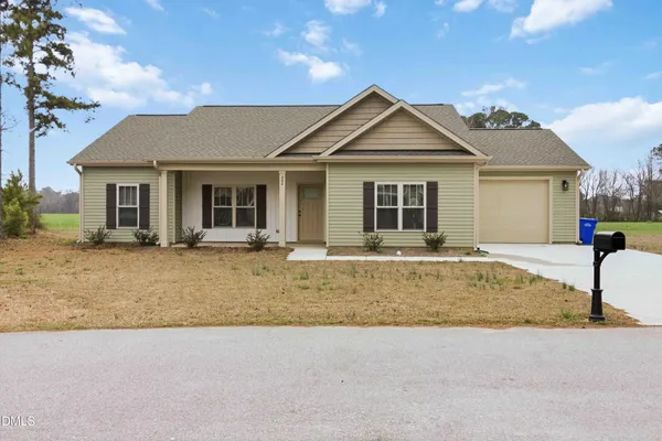 $320,000 | 404 South Eastwood Drive, Benson, NC 27504