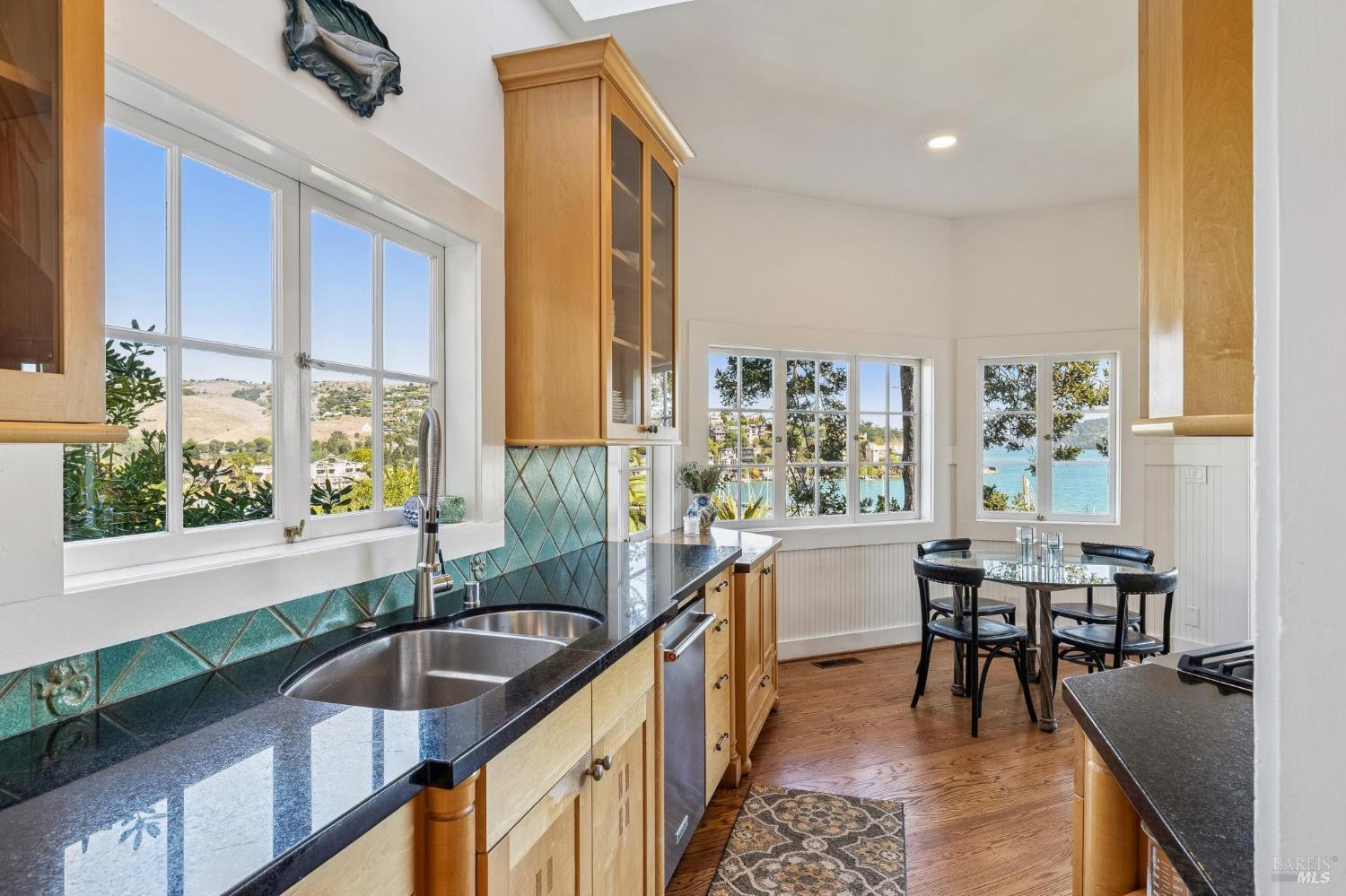 157 Beach Road Belvedere, CA 94920 - Photo 10 of 53 Gallery Image 10