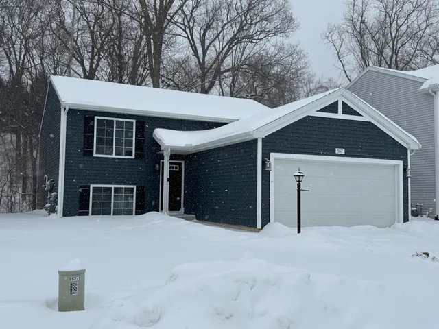 $414,900 | 557 Cygnet Lake Drive, Benton Harbor, MI 49022