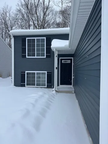 $414,900 | 557 Cygnet Lake Drive, Benton Harbor, MI 49022