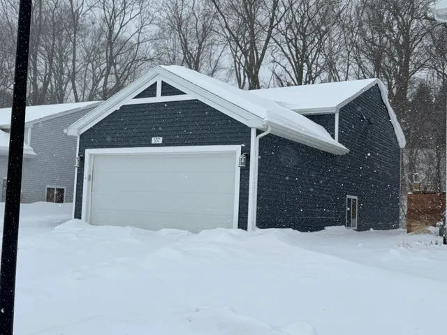 $414,900 | 557 Cygnet Lake Drive, Benton Harbor, MI 49022